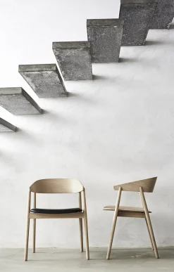 Andersen - Furniture AC2 armchair Oak white pigm. lacquer veneer seat