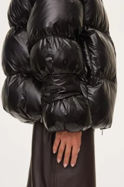 Oval Square Active Hood Jacket Black Outlet