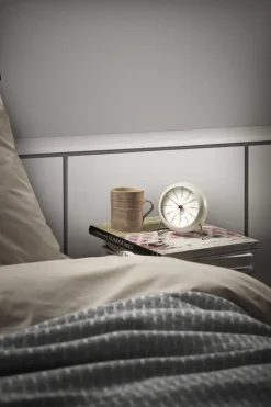 AJ Bankers bordur hvid/hvid, Ø 11 cm, alarm>Arne Jacobsen Clocks Clearance