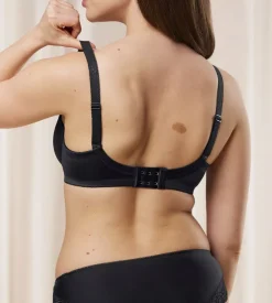 Triumph Amourette W01 Black Sale