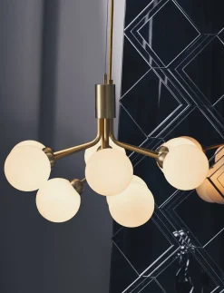 Nuura Apiales 9, brushed brass / opal