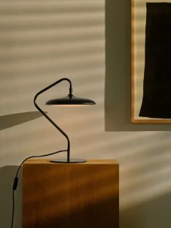 DFTP ARTIST TABLE LED BLACK