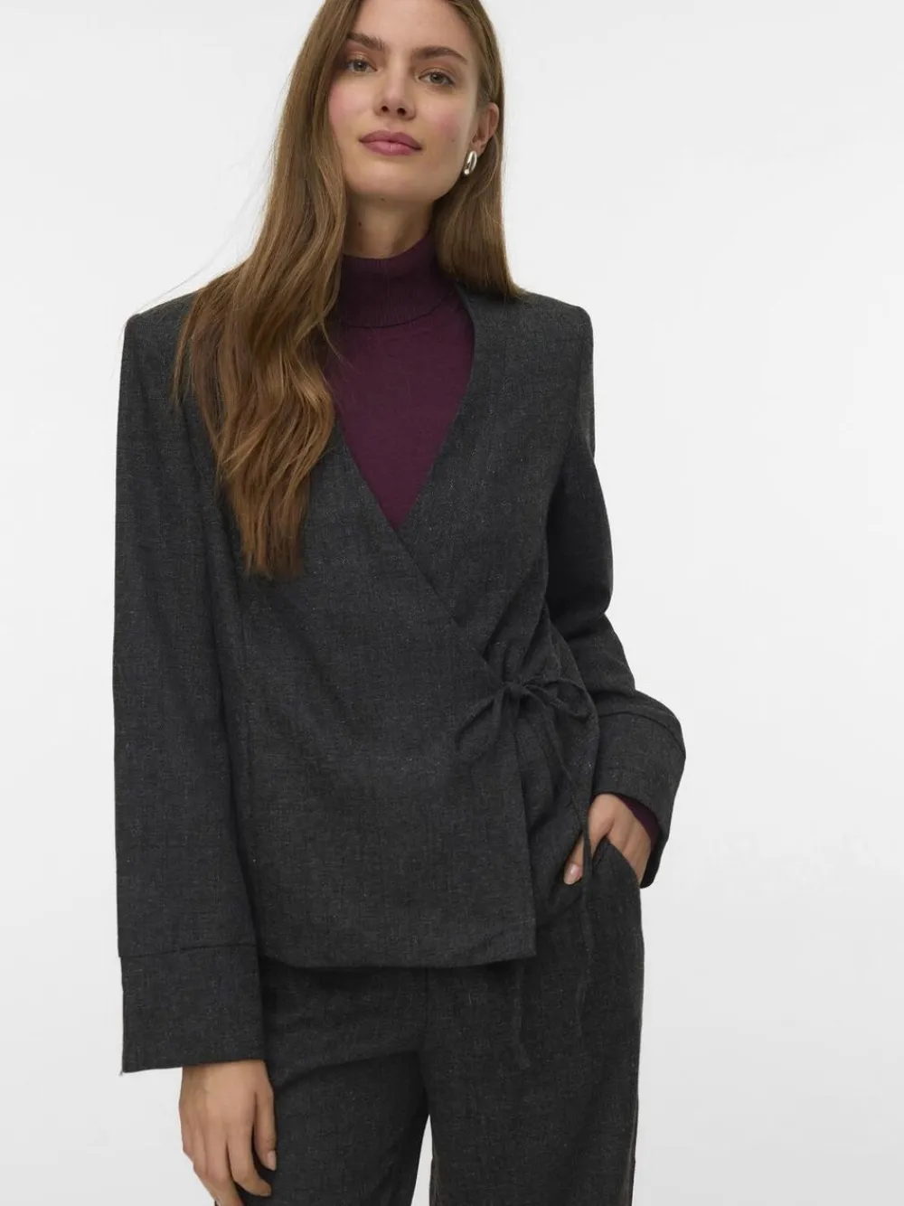 Vero Moda AWUTHALIA LS WRAP BLAZER Dark grey melange Hot