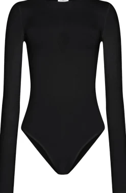 Berlin Body><noscript><img width=