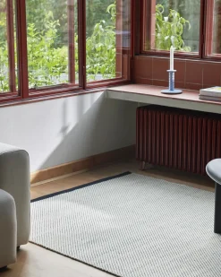 Bias Rug Tint-140 x 200-Black tint><noscript><img width=