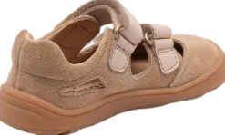 barefoot michi>Bisgaard New