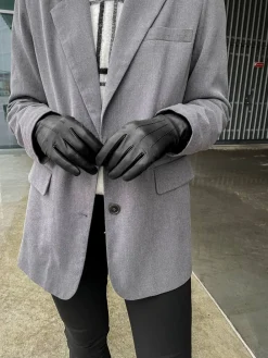 Dame Markberg CariannaMBG Glove