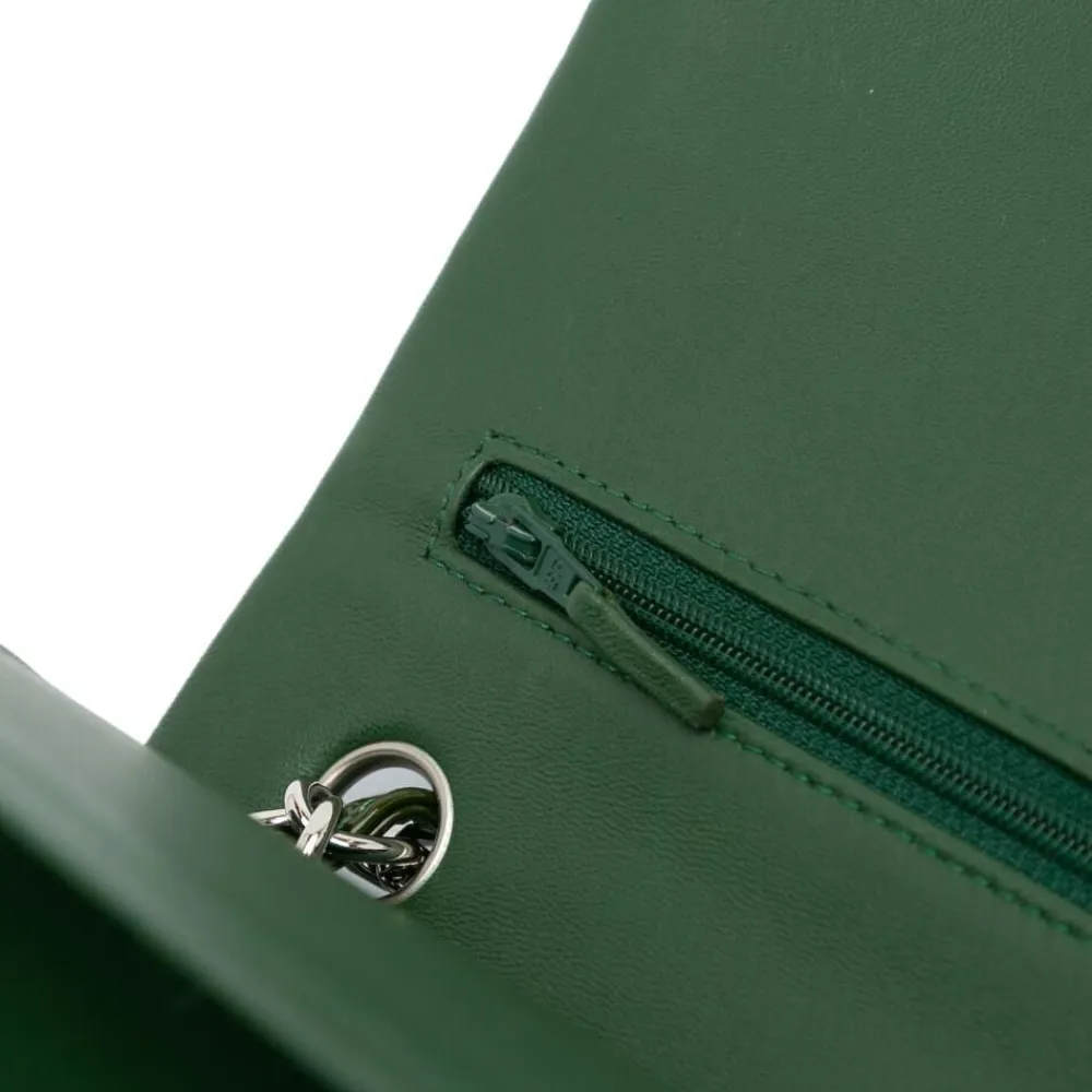 Dame Chanel Vintage Chanel Shoulder Bag