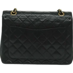 Dame Chanel Vintage Chanel Shoulder Bag