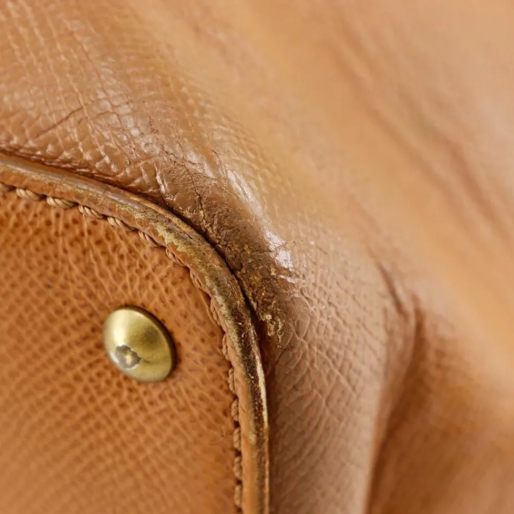 Dame Chanel Vintage Chanel Tote