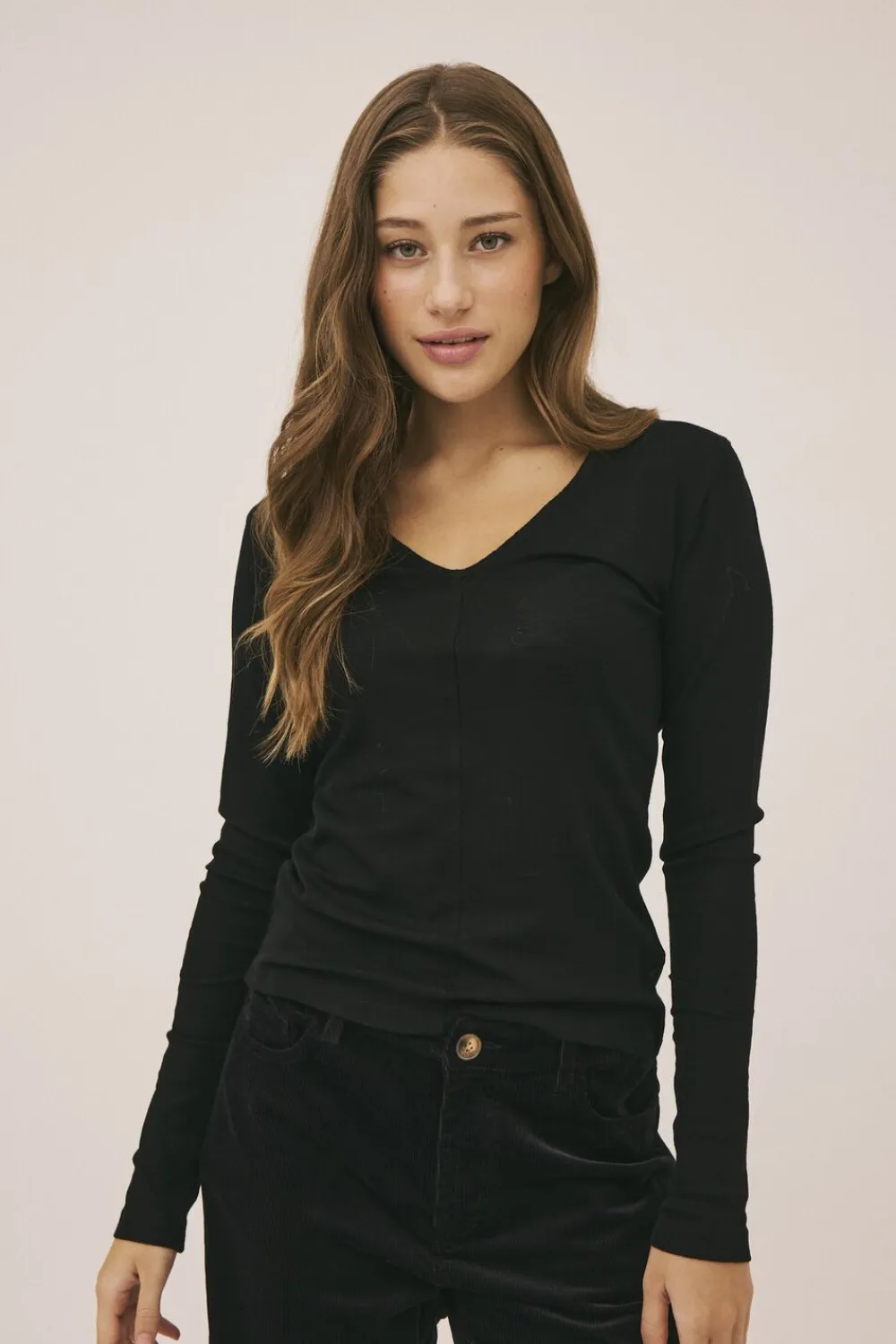 Cilla 16 V-halset bluse - 100% merino wool RWS>Magasin du Nord Collection Online