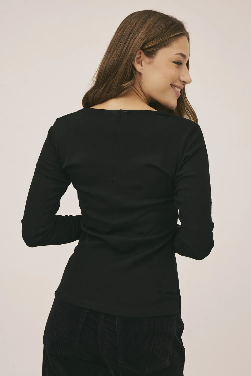 Cilla 16 V-halset bluse - 100% merino wool RWS>Magasin du Nord Collection Online