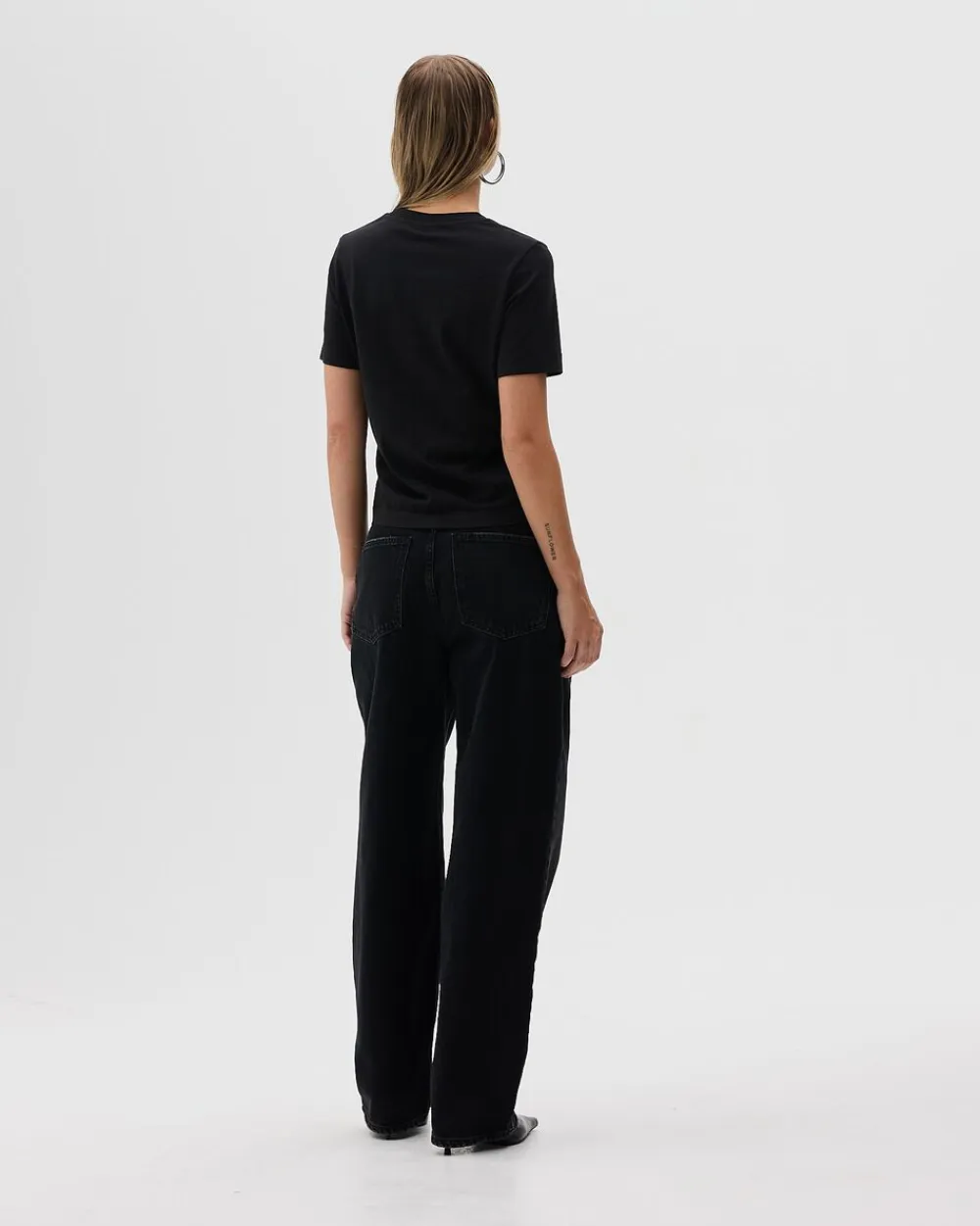 Bareen Classic Fit T-shirt Women Black New