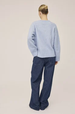 Cleo M123 Wide><noscript><img width=