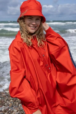 Dame Danefæ Danerain Poncho Bright