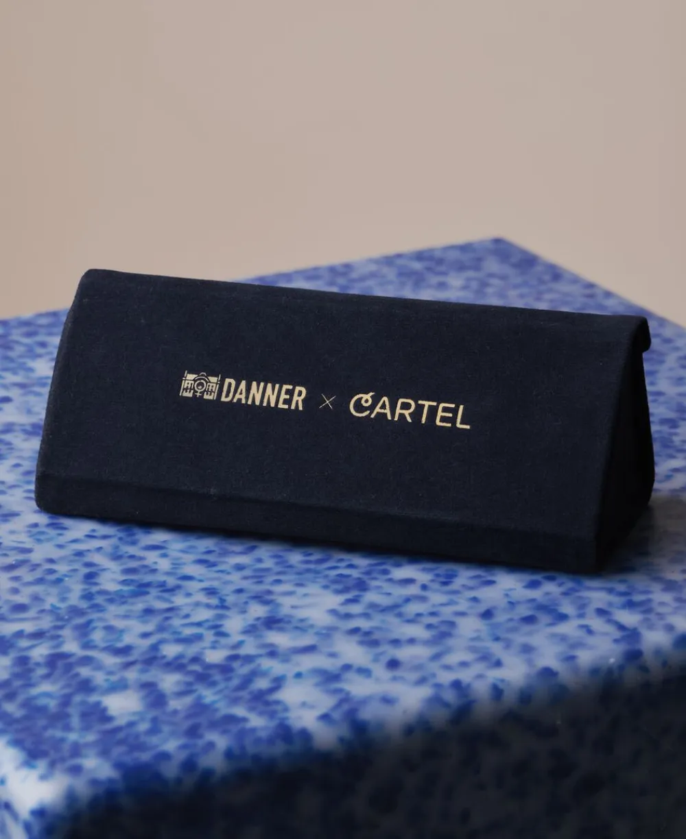 Cartel Copenhagen Danner x Cartel Oval Sunnies - Shell/CartelBlue Hvid, blå Sale