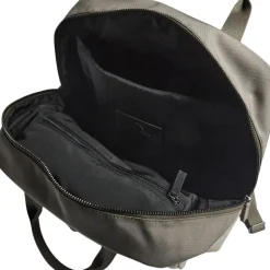 DarlaMBG Backpack, Monochrome><noscript><img width=