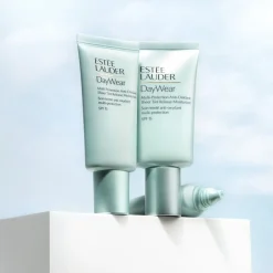 Estée Lauder DayWear Sheer Tinted Moisturizer SPF 15 No color Discount