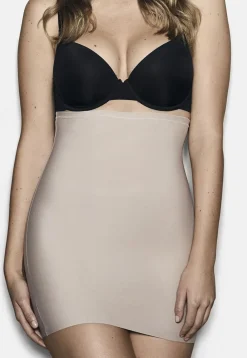 Shapewear skirt><noscript><img width=