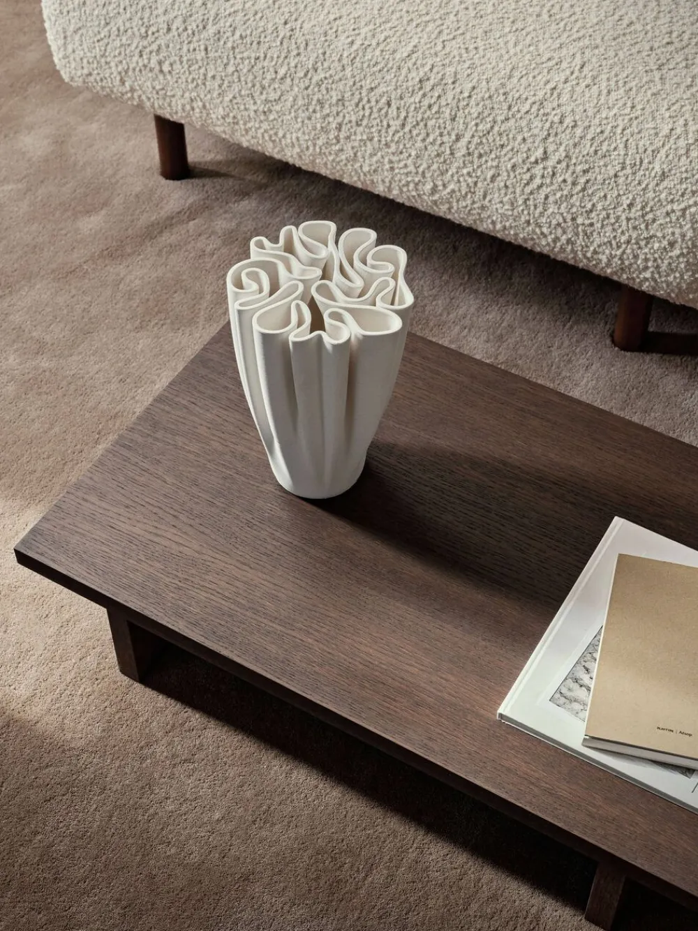 Dedali Vase - H25 - Off-white>Ferm Living Outlet