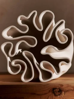 Ferm Living Dedali Vase - H18 - Off-white