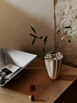 Ferm Living Dedali Vase - H18 - Off-white