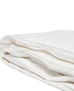 Magasin du Nord Collection Diamant Gåsedunsdyne - Let 140x200 cm.