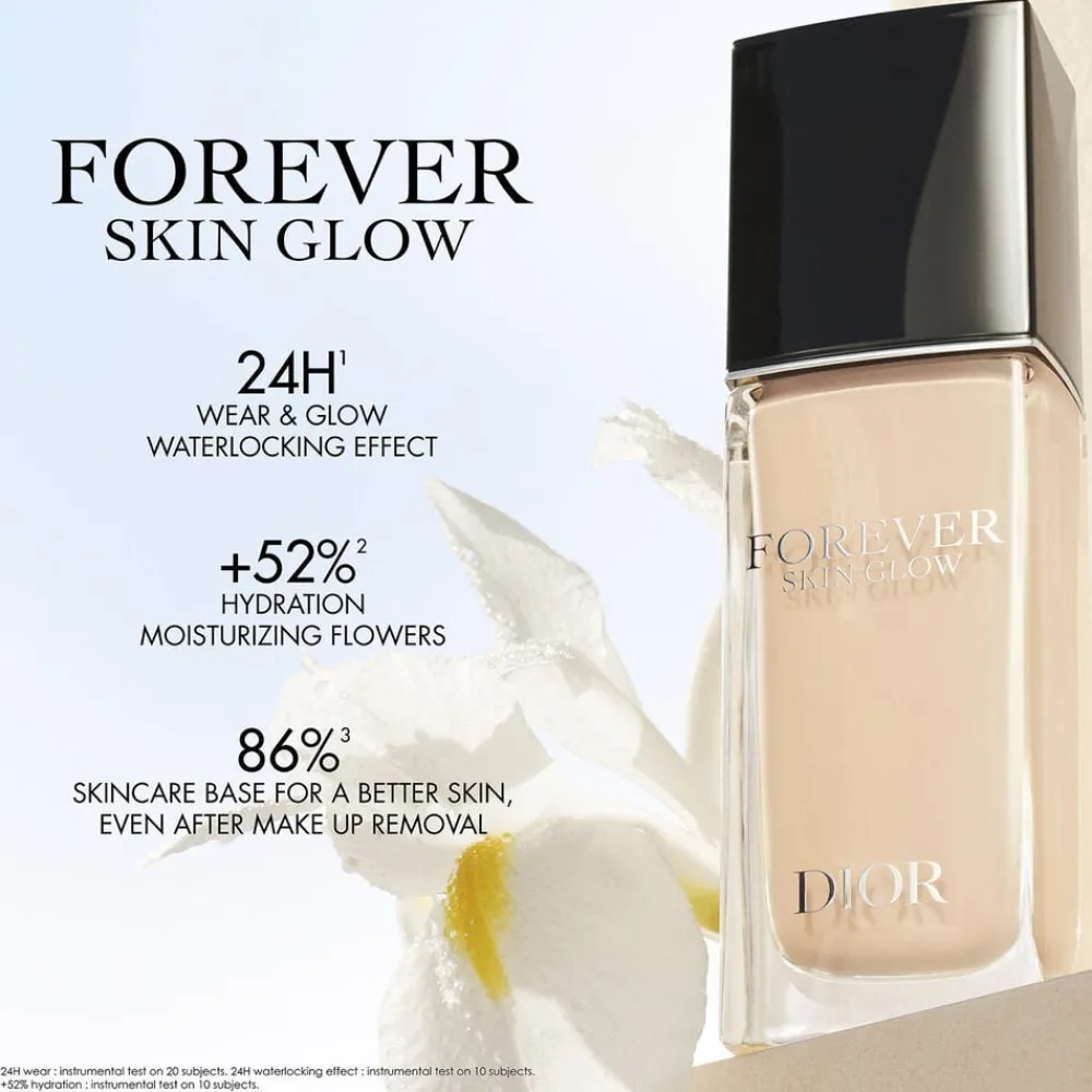 DIOR Forever Skin Glow 24h Hydrating Radiant Foundation