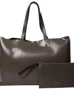 Dame Tiger of Sweden DIRI