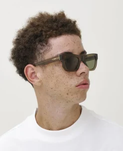 MessyWeekend DON Bottle New