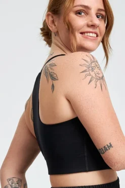 Dylan Bra><noscript><img width=