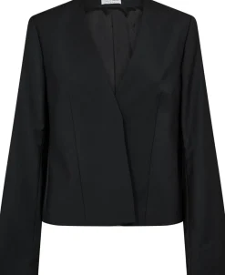 Dame Tiger of Sweden ELEANOR