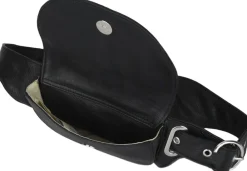 Eliza belt><noscript><img width=