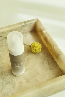 Skøn Skincare FACIAL SUNSCREEN - A HINT OF TINT SPF 30 Clearance