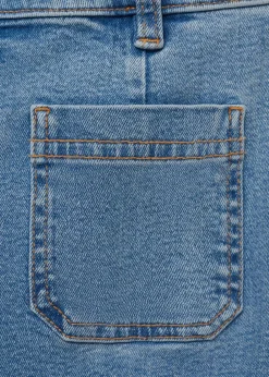 Flared cropped jeans with pockets><noscript><img width=