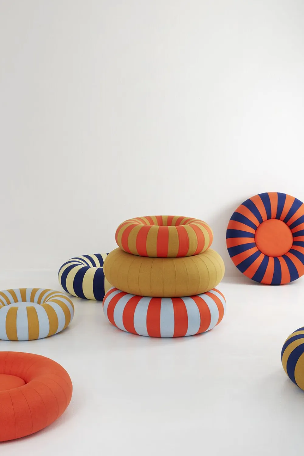 FLOAT, SMALL, OCHRE/RED>Studio About Sale