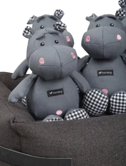 Nordog Flodhesten Henny hundebamse Best