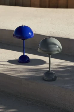 &Tradition Flowerpot Portable Lamp VP9, , Magnetic Charger Cobalt blue Best