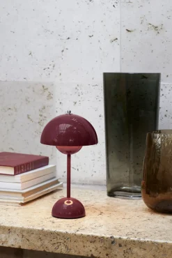 Flowerpot Portable Lamp VP9, Magnetic Charger><noscript><img width=