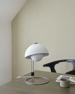 &Tradition FlowerPot Table lamp VP4 Matt white Hot