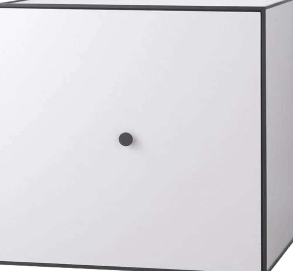 Audo Copenhagen Frame 49 med låge og hylde - Lysegrå Best