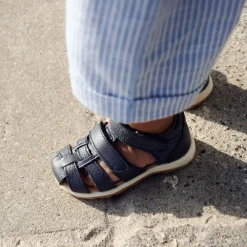 Frei Sandal><noscript><img width=