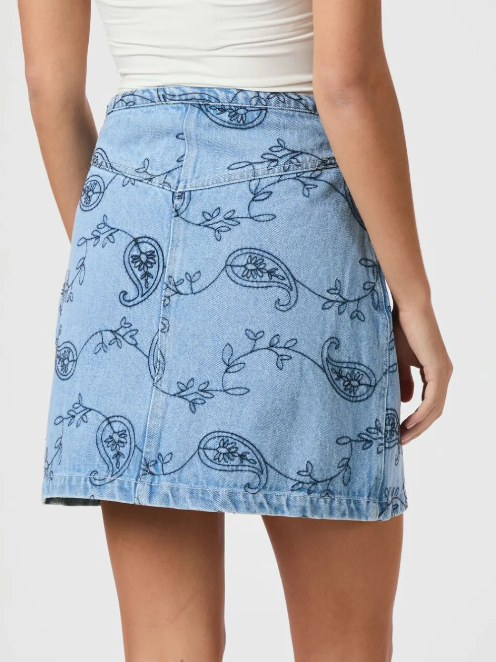 Dame Neo Noir Gabani Embroidery Denim Skirt