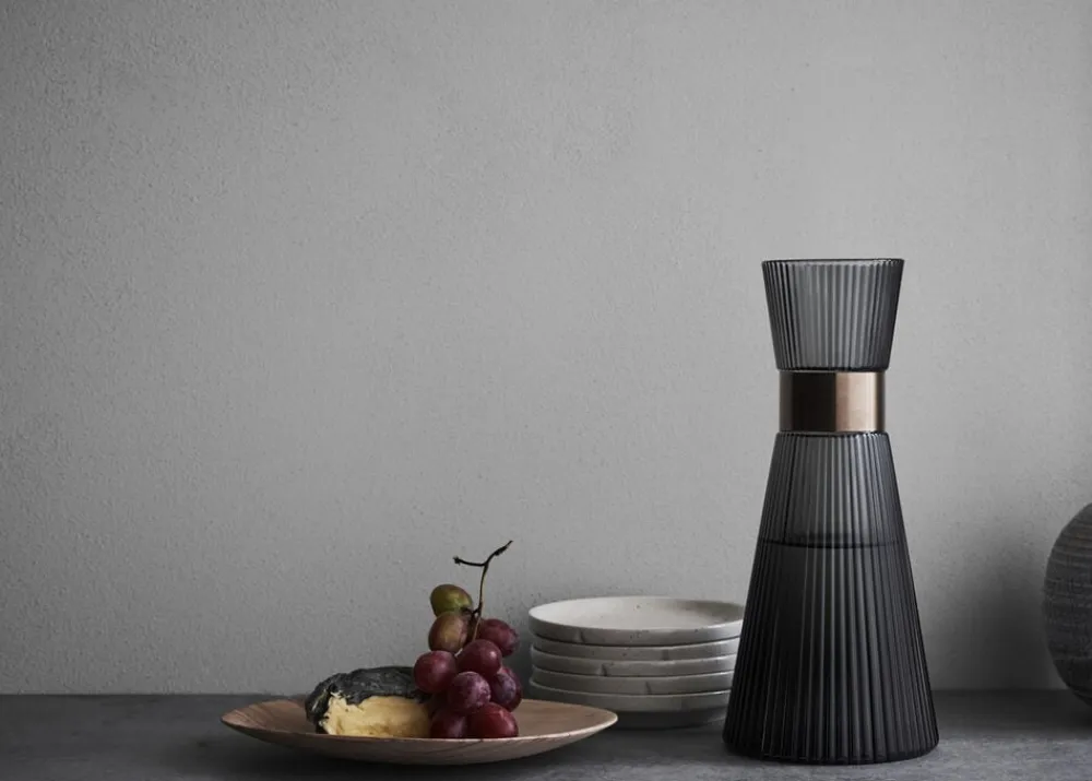 GC Mouthblown Vandkaraffel 1,0 l smoke>Rosendahl