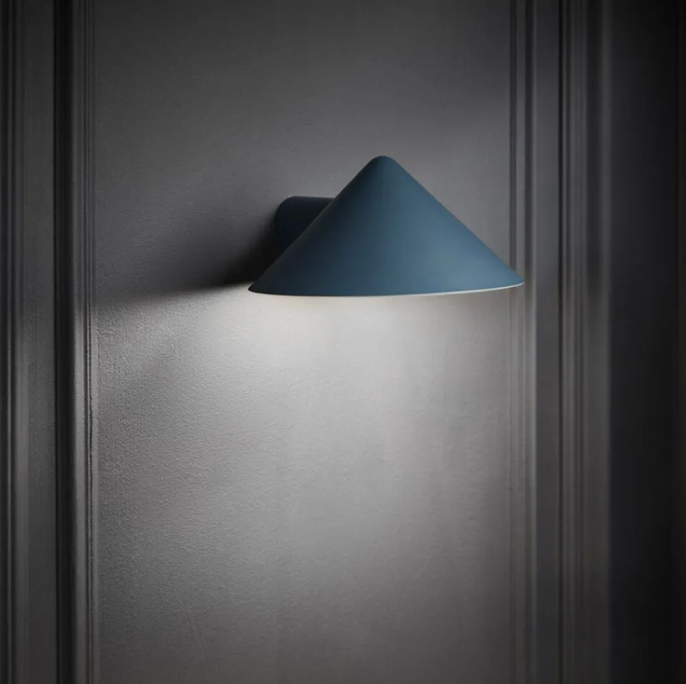 Frandsen Grasp Wall Online