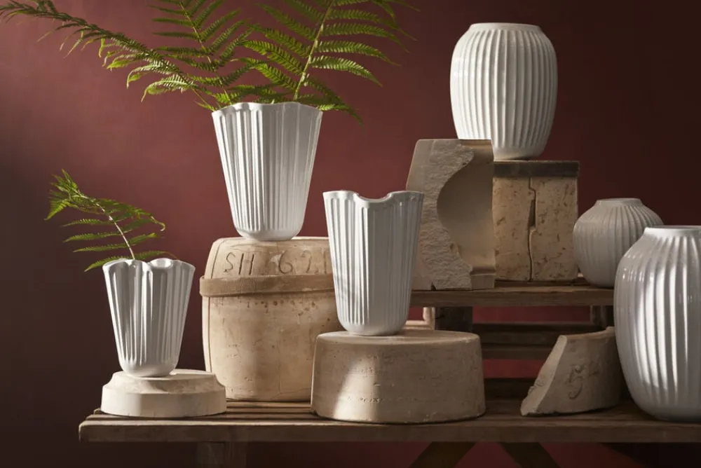 Hammershøi Unfold Vase H20. 5 cm hvid>Kähler Outlet