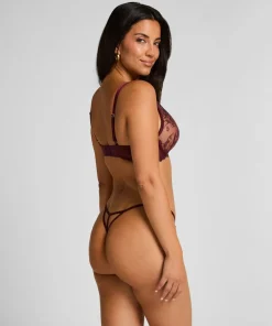 Hollie Highleg Thong><noscript><img width=