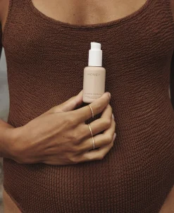 Hydra Serum - hyaluronic acid & niacinamide><noscript><img width=