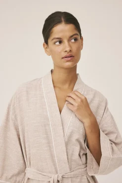 Imara 4 G><noscript><img width=