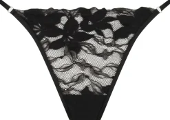 Ingrid Thong><noscript><img width=